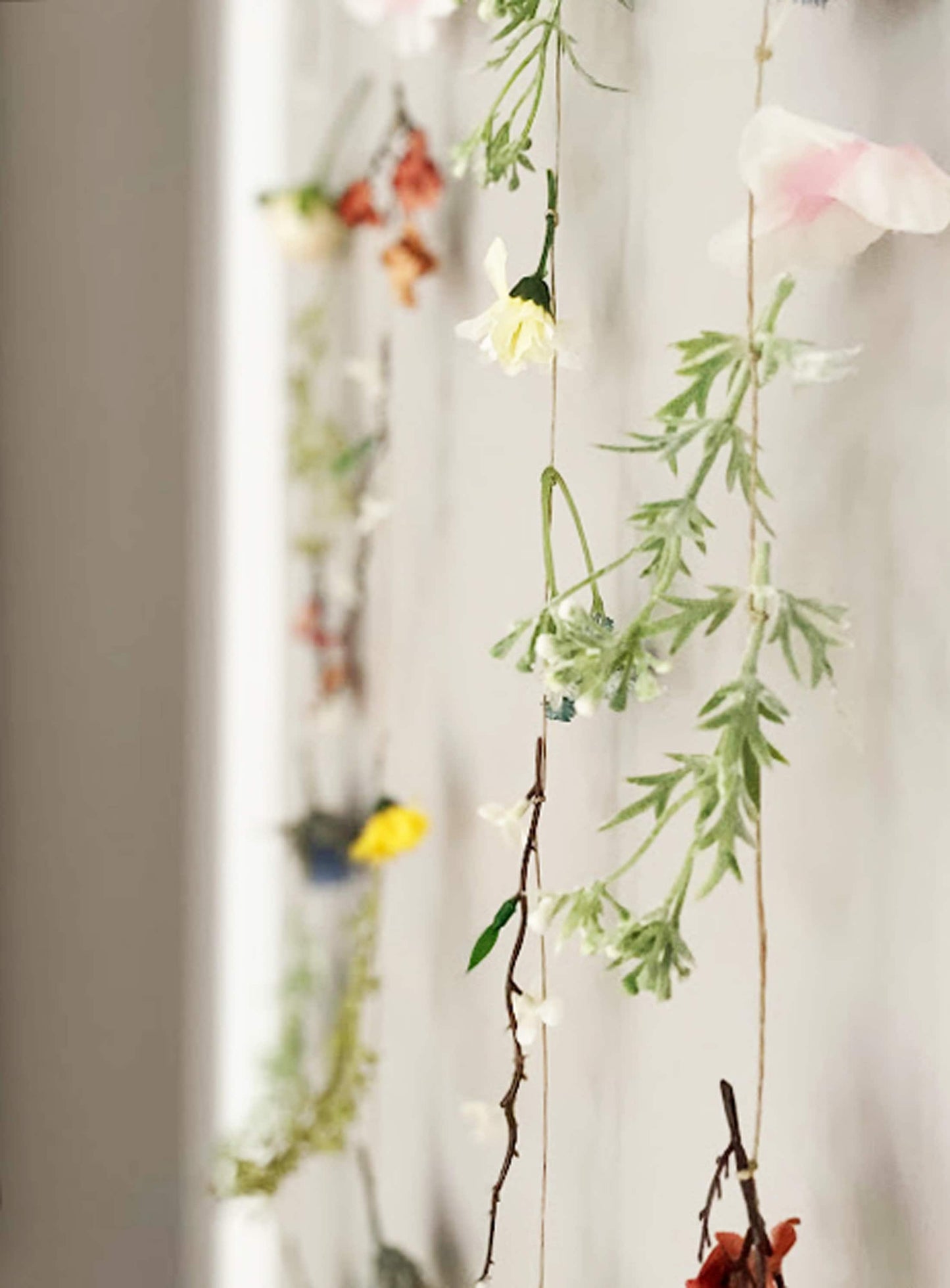 Neutral Floral Garland